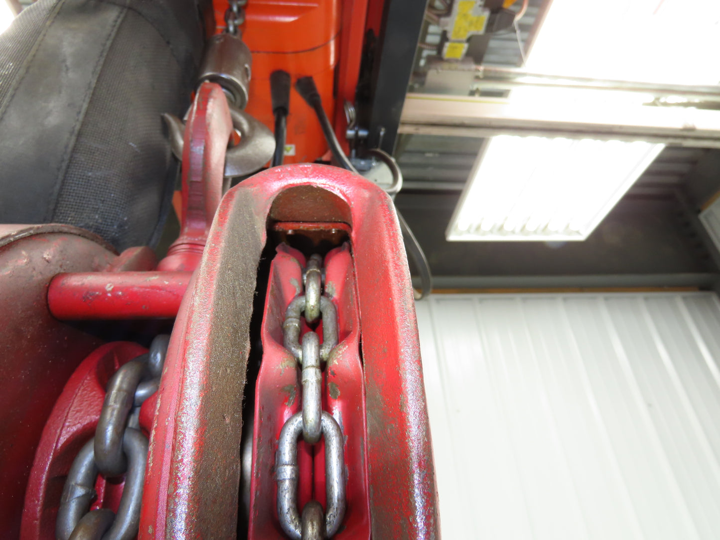 Detroit 2 Ton 4000Lb Manual Chain Fall Hand Hoist 9' Lift