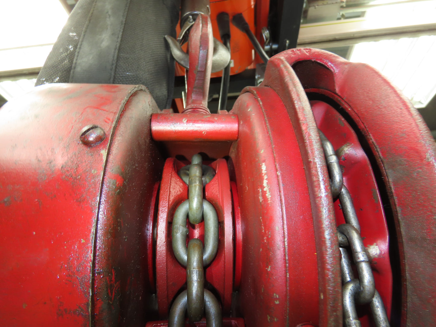 Detroit 2 Ton 4000Lb Manual Chain Fall Hand Hoist 9' Lift