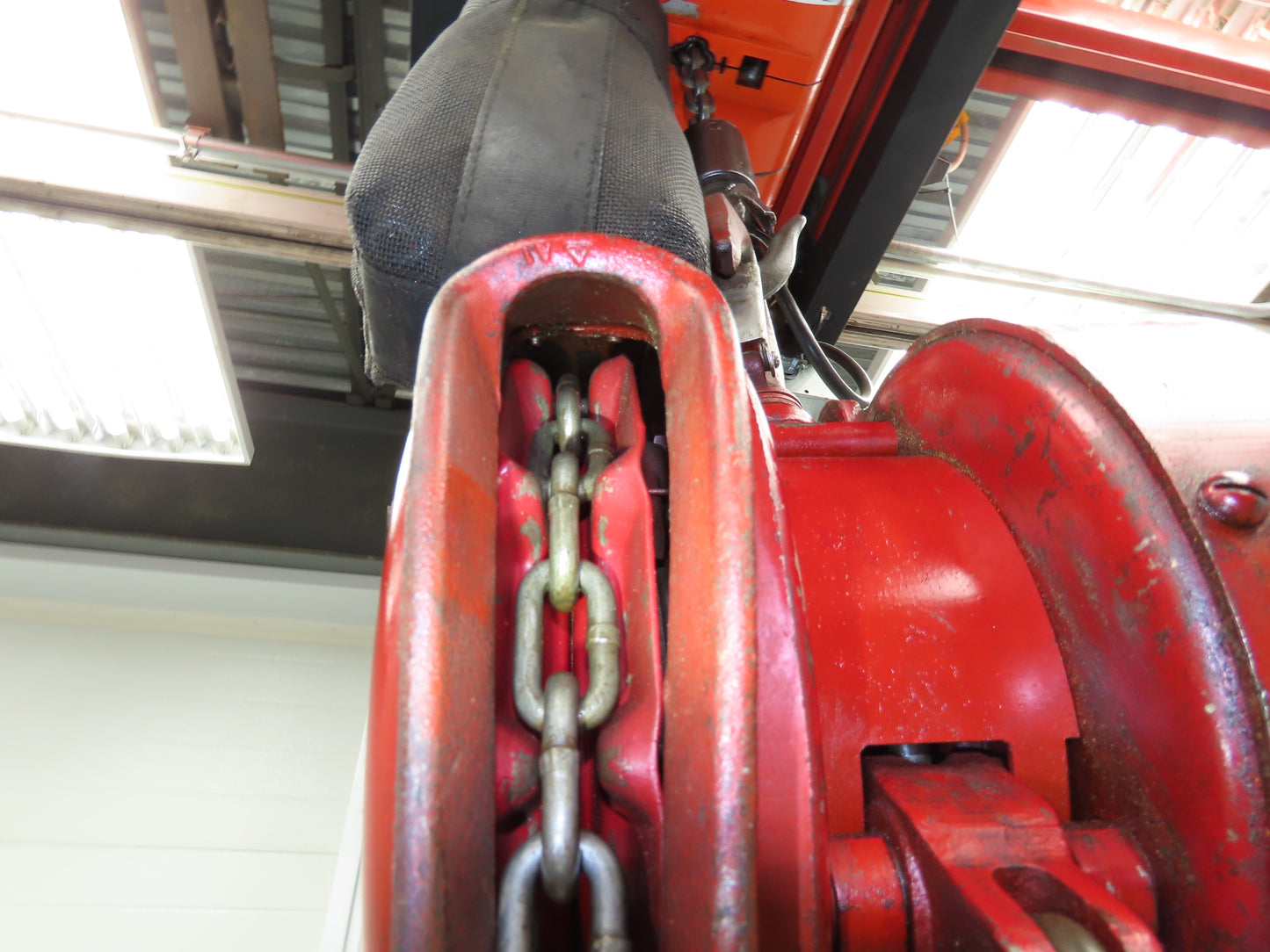 Detroit 2 Ton 4000Lb Manual Chain Fall Hand Hoist 9' Lift