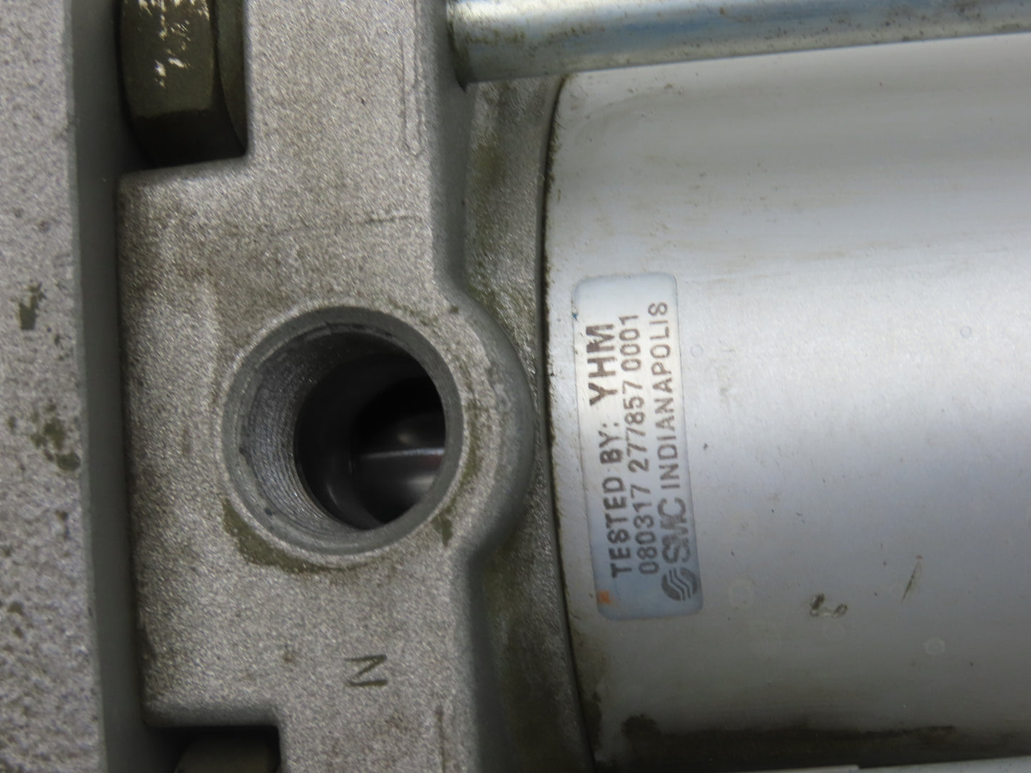 SMC CDA2F63TN-750-J59WL Pneumatic Air Cylinder 63mm Bore 750mm Bore 145 psi