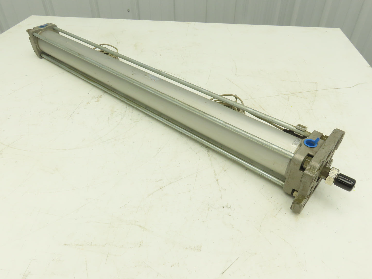 SMC CDA2F63TN-750-J59WL Pneumatic Air Cylinder 63mm Bore 750mm Bore 145 psi