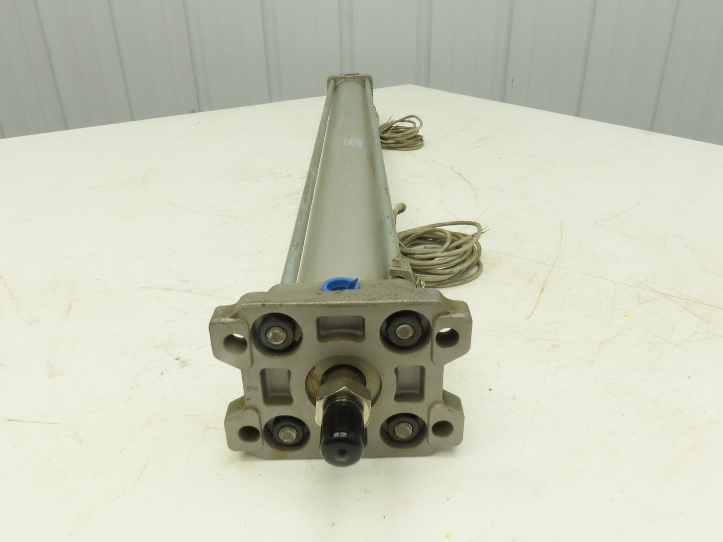 SMC CDA2F63TN-750-J59WL Pneumatic Air Cylinder 63mm Bore 750mm Bore 145 psi