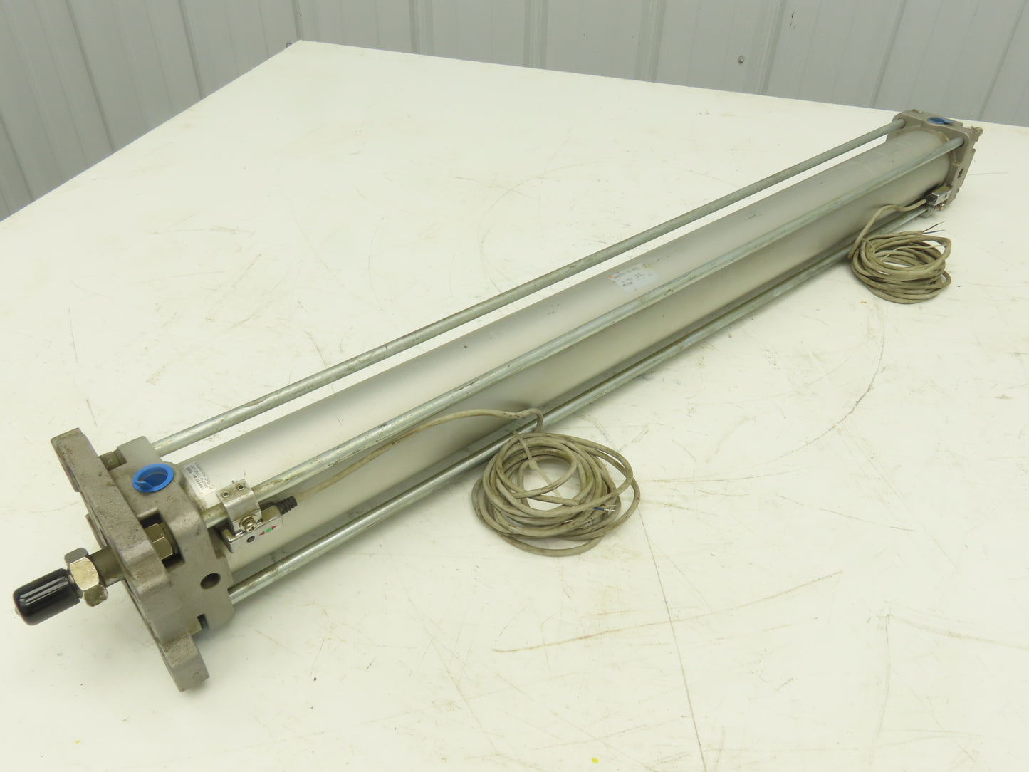 SMC CDA2F63TN-750-J59WL Pneumatic Air Cylinder 63mm Bore 750mm Bore 145 psi