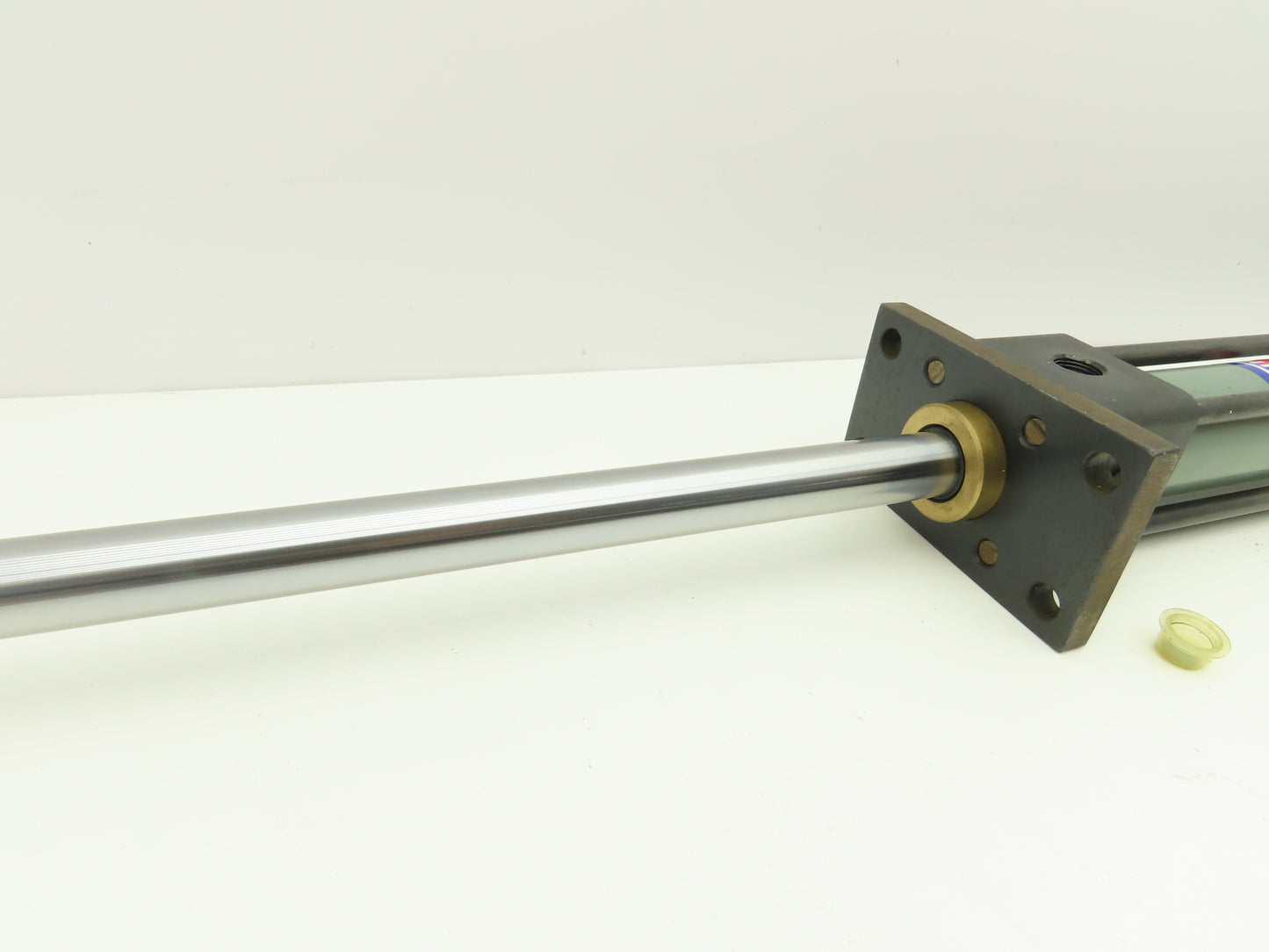 Yuken CJT70FA40B450BABDEK Hydraulic Cylinder 40mm Bore 450mm Stroke 1020psi