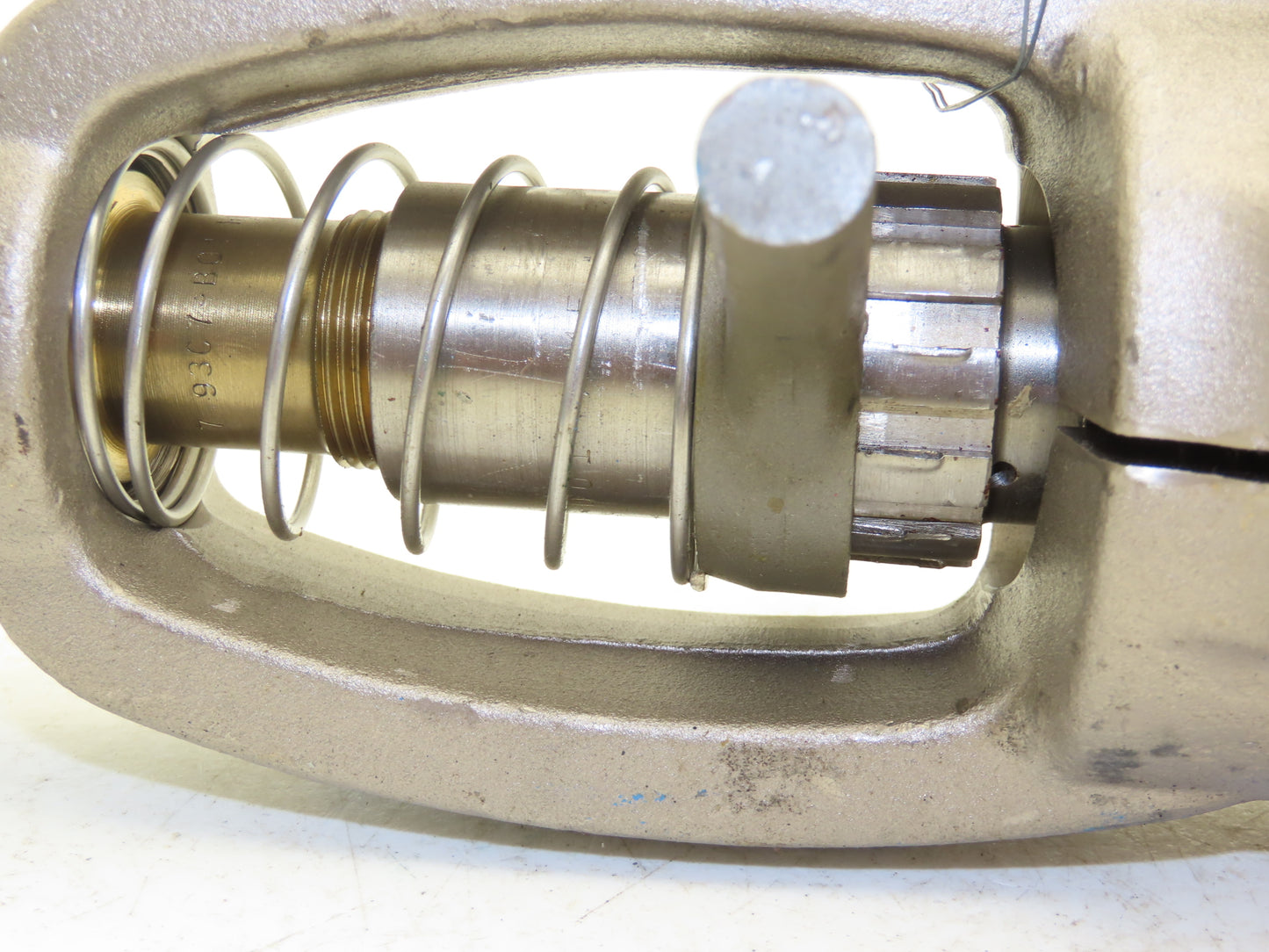 Conval 12A2J-F227H-5199  Globe Throttling Valve 1-1/2" Socket Weld 5388psi