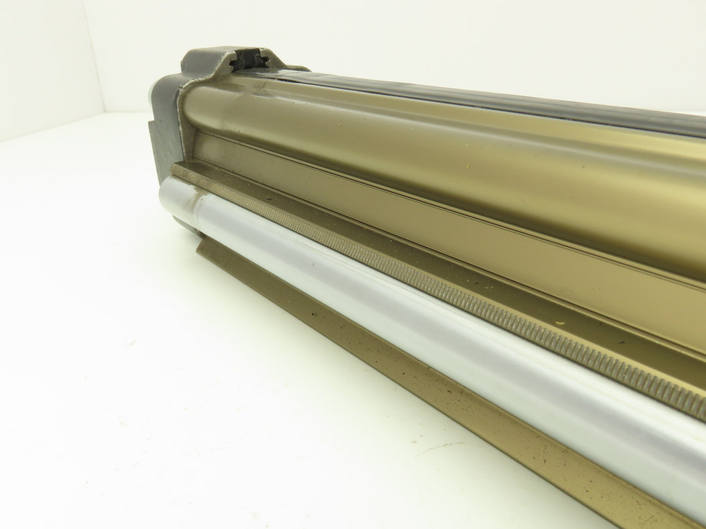 Numatics S5211400010A00 Pneumatic Rodless Cylinder 40mm Bore 10" Stroke 145 psi