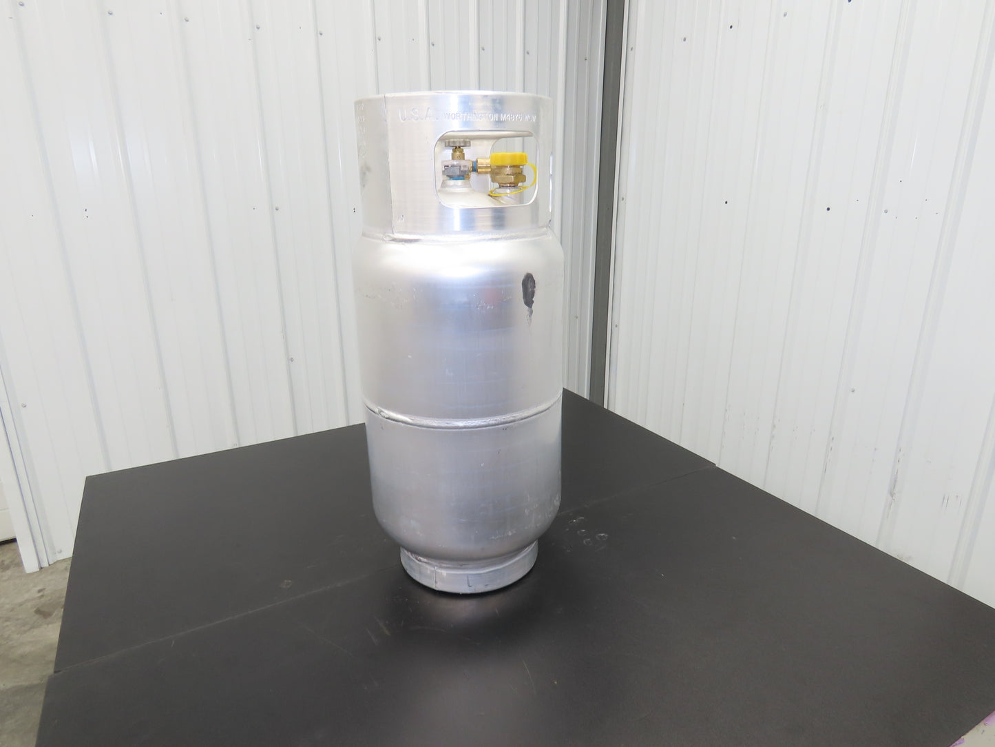 Worthington CYL9315-W 33.5Lb Aluminum Forklift Propane Cylinder LPG Gas Tank USA