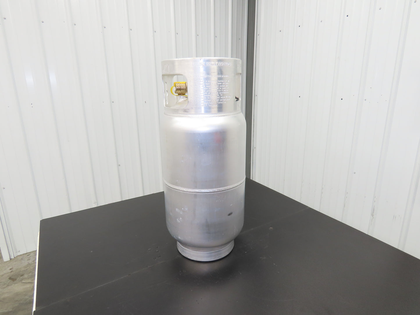 Worthington CYL9315-W 33.5Lb Aluminum Forklift Propane Cylinder LPG Gas Tank USA