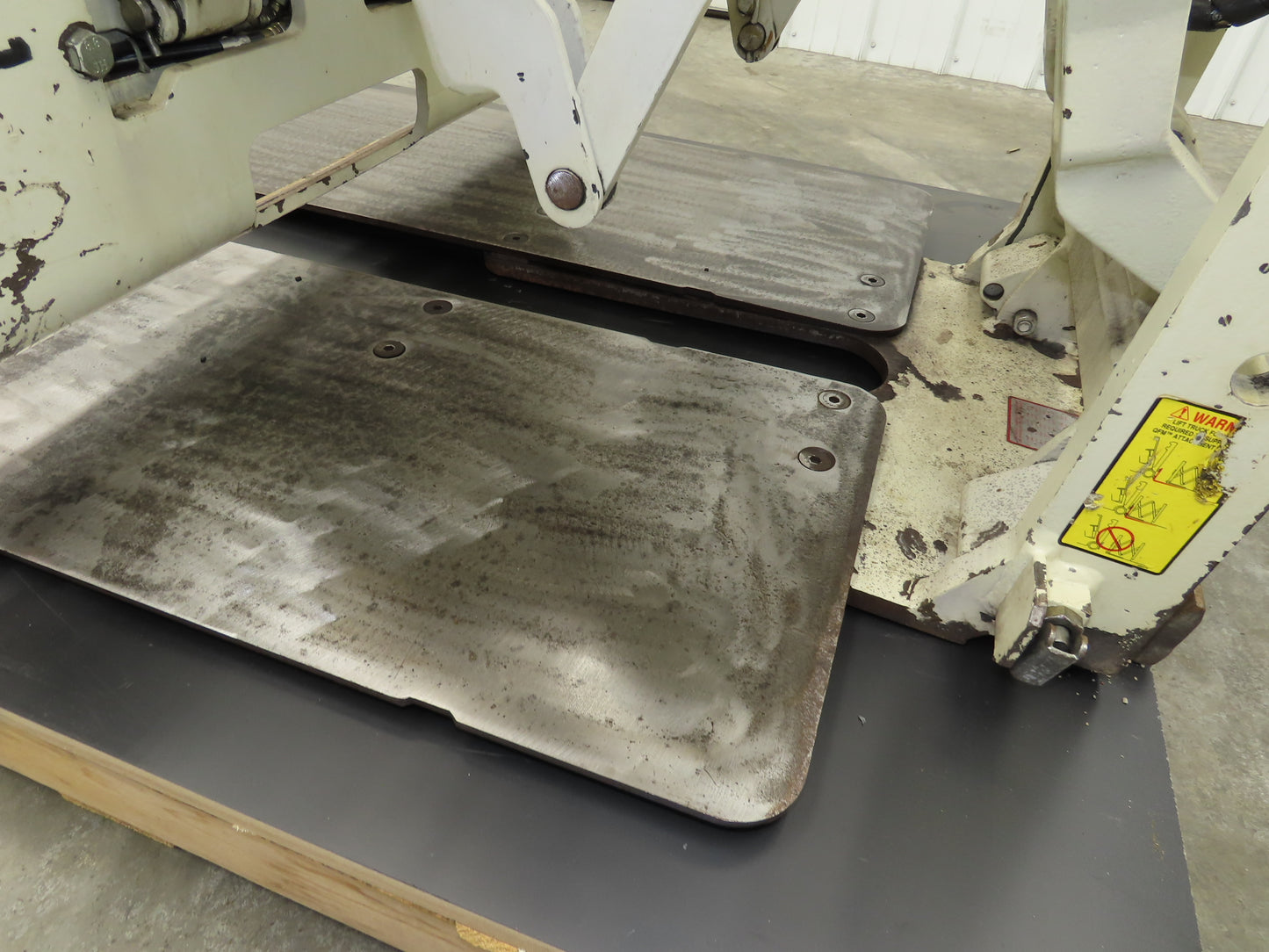 Cascade 35E-QPB-Q002 Forklift Push Pull Attachment 3500 LB Cap 48" Slip Sheet