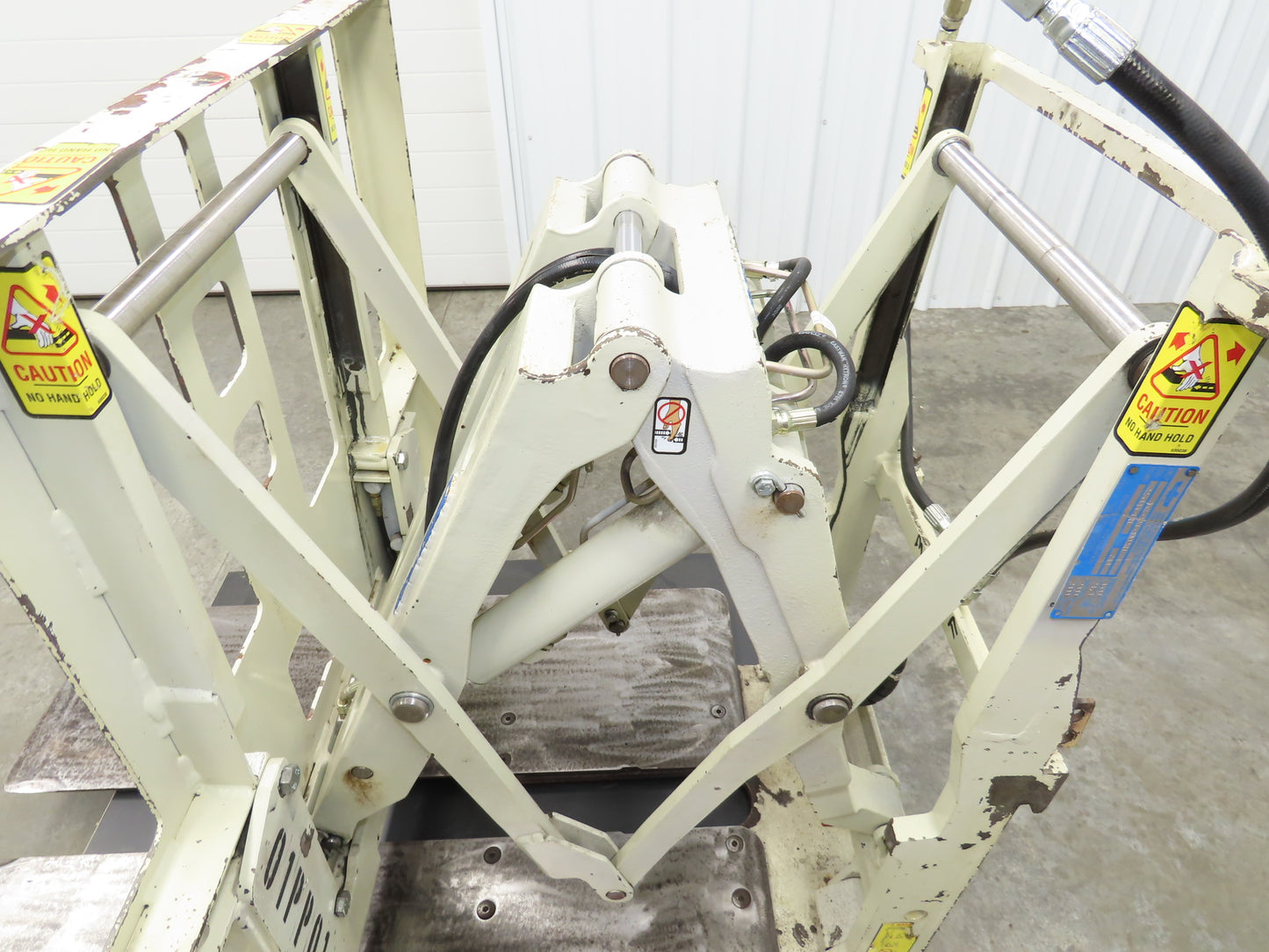 Cascade 35E-QPB-Q002 Forklift Push Pull Attachment 3500 LB Cap 48" Slip Sheet