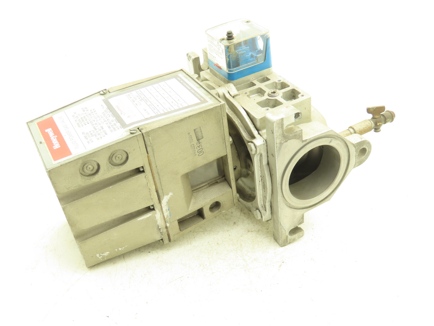 Honeywell V4055D 1035 Fluid Power Actuator 3" Flanged Gas Valve 120V