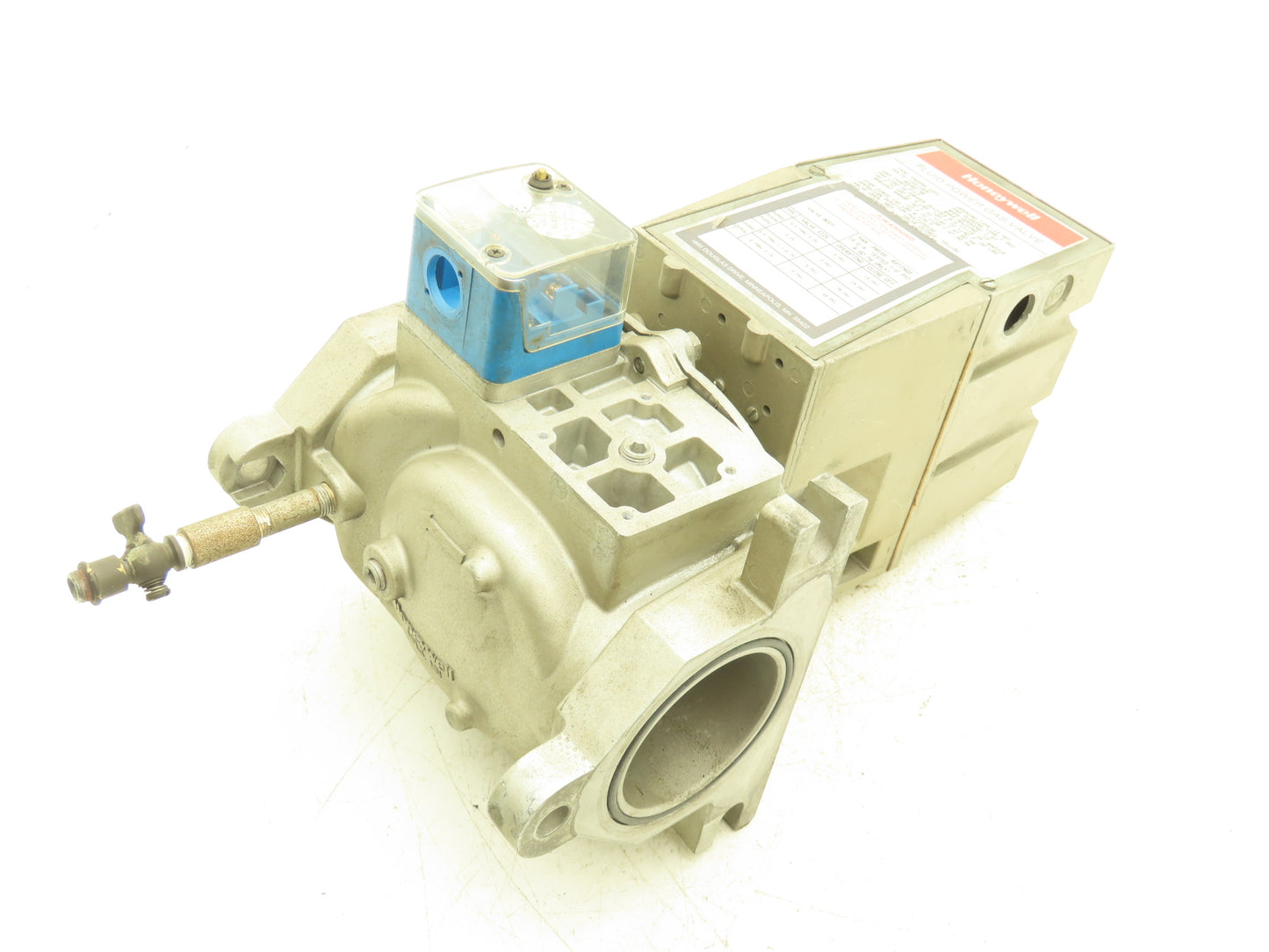 Honeywell V4055A 1031 Fluid Power Actuator 3" Flanged Gas Valve 120V