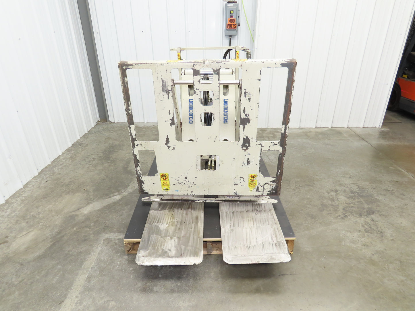 Cascade 35E-QPB-Q002 Forklift Push Pull Attachment 3500 LB Cap 48" Slip Sheet