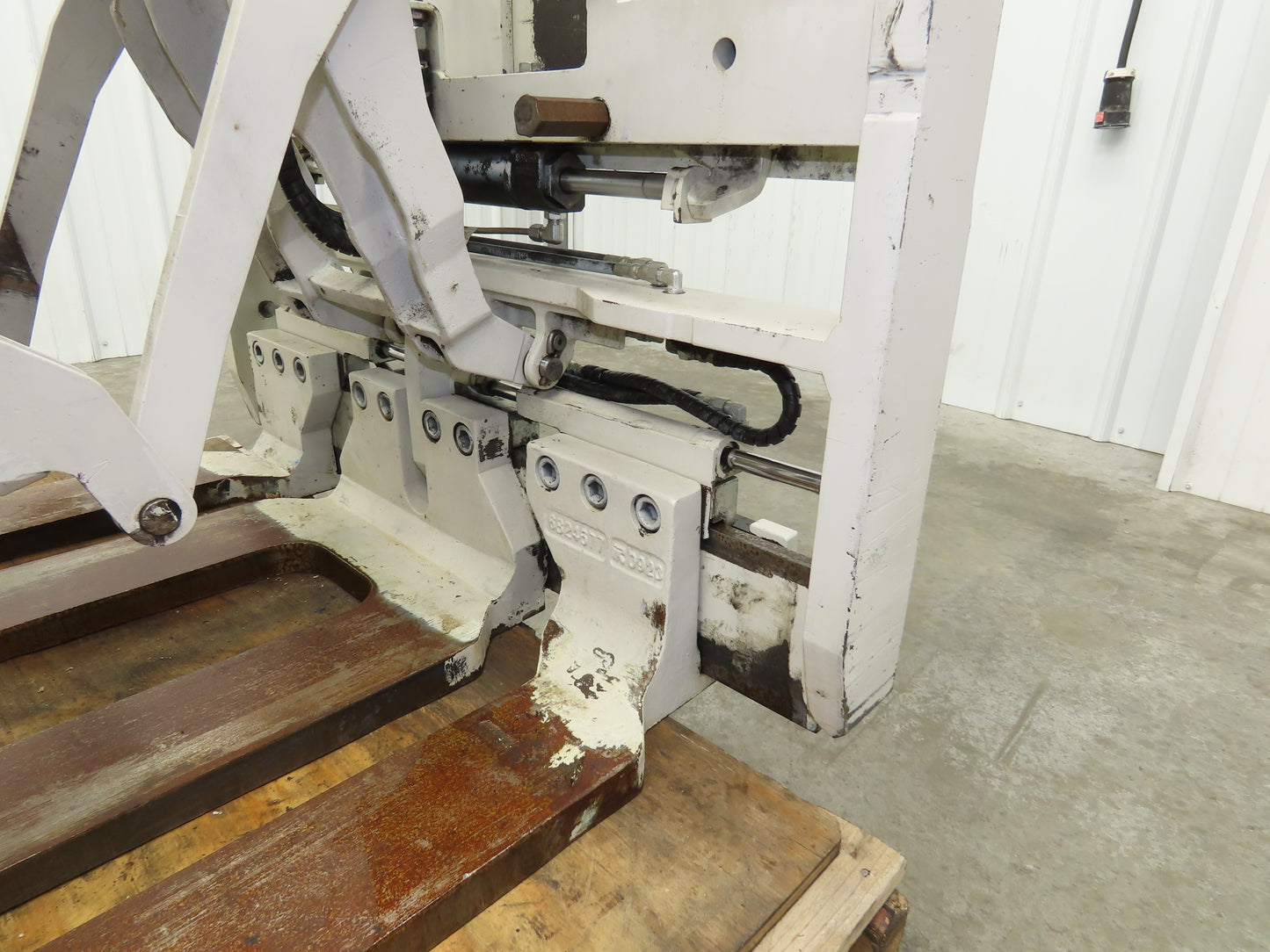 Cascade 45E-PHS Forklift Push Pull Attachment 4500 LB Cap 48" Slip Sheet Class 3