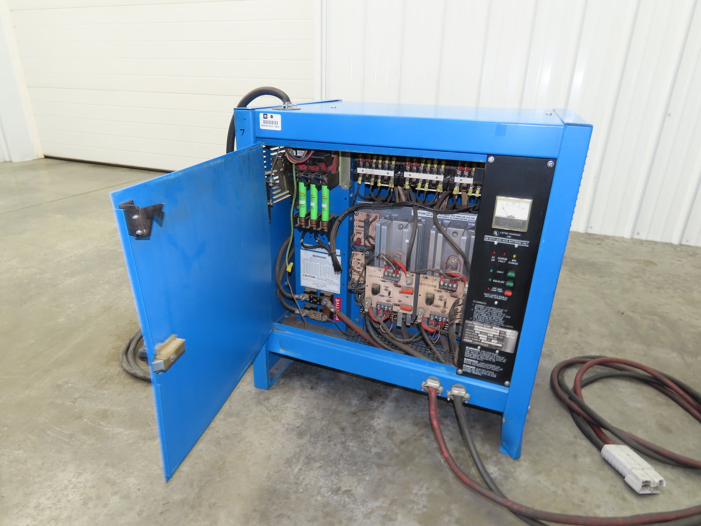 Exide System 3000 ES3-18-950 Forklift Battery Charger 36 VDC 18 Cell 950 Ah