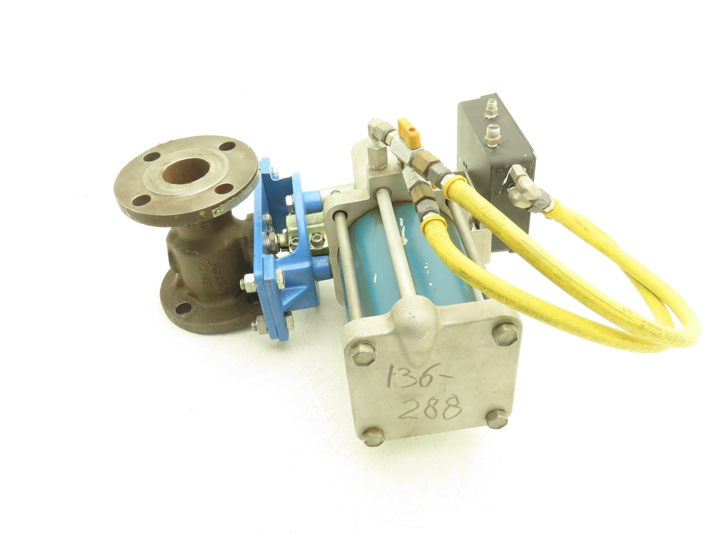 Jamesbury 2" 5150 312236TT Ball Valve w/Pneumatic Actuator ST-200B & Positioner