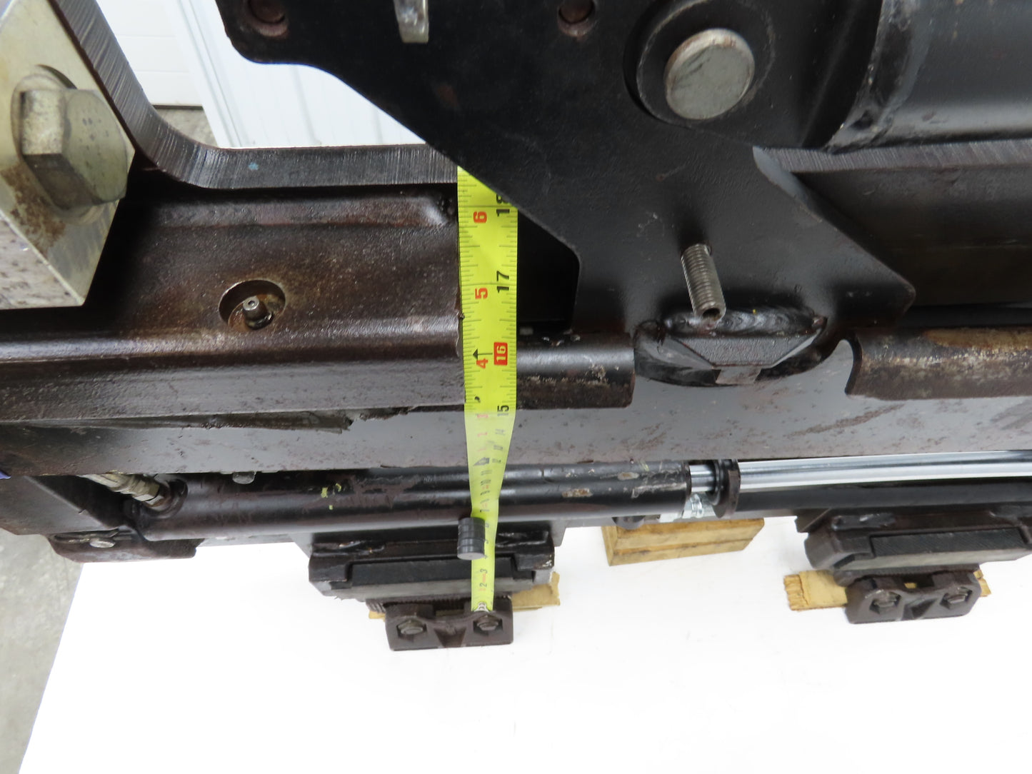 Cascade 55F-FPS-A037R1 Forklift Sideshifting Fork Positioner Assembly 5500 lbs