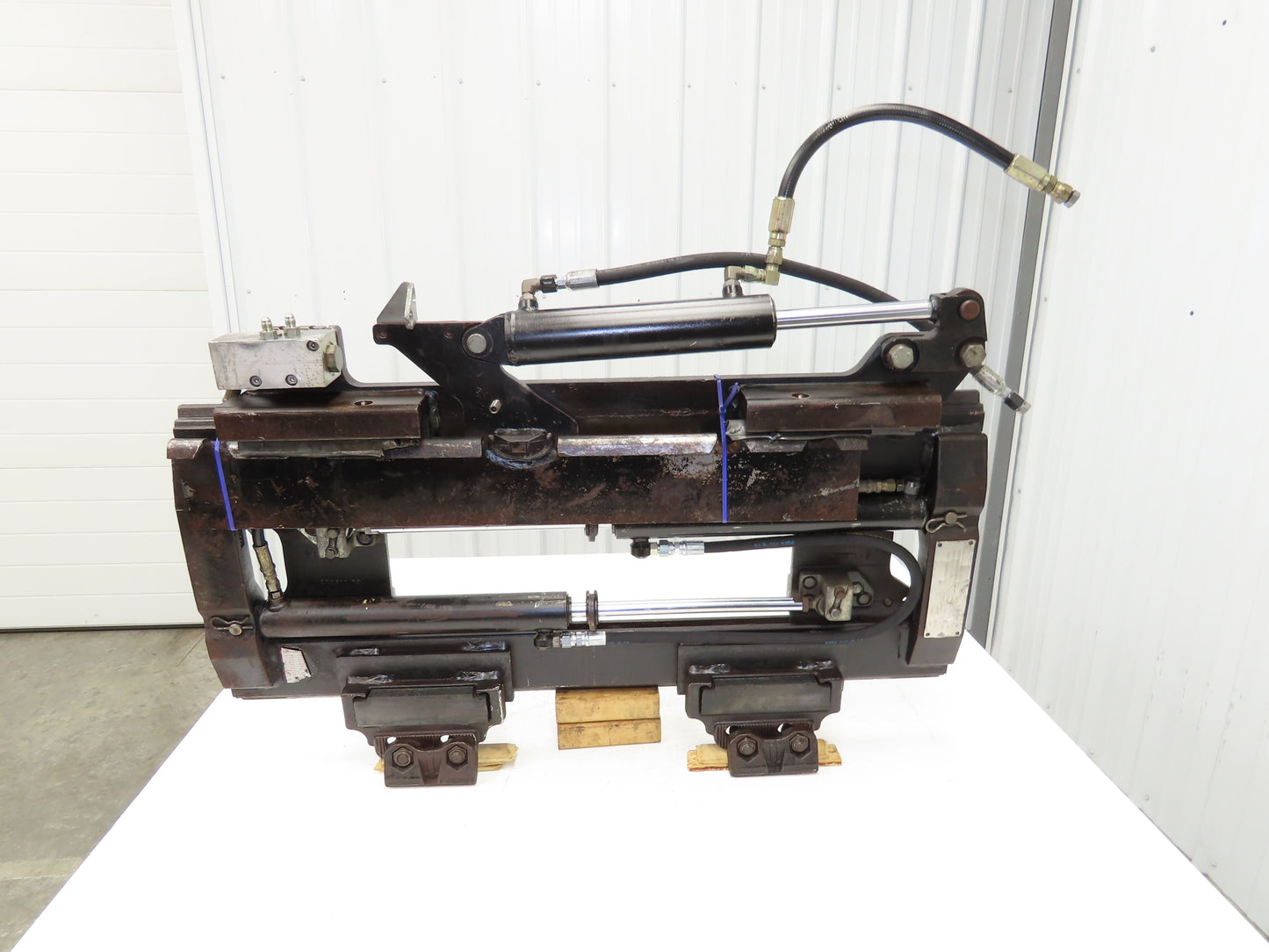 Cascade 55F-FPS-A037R1 Forklift Sideshifting Fork Positioner Assembly 5500 lbs