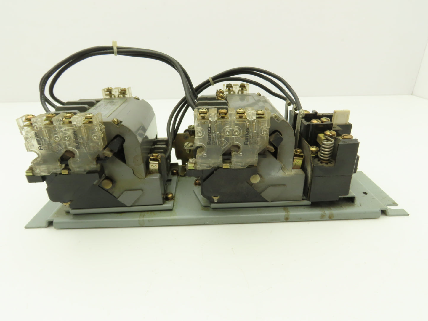 Furnas 22DP32A*E6 Reversing Motor Starter 10Hp Size 1 Max 27A 600 VAC Overload