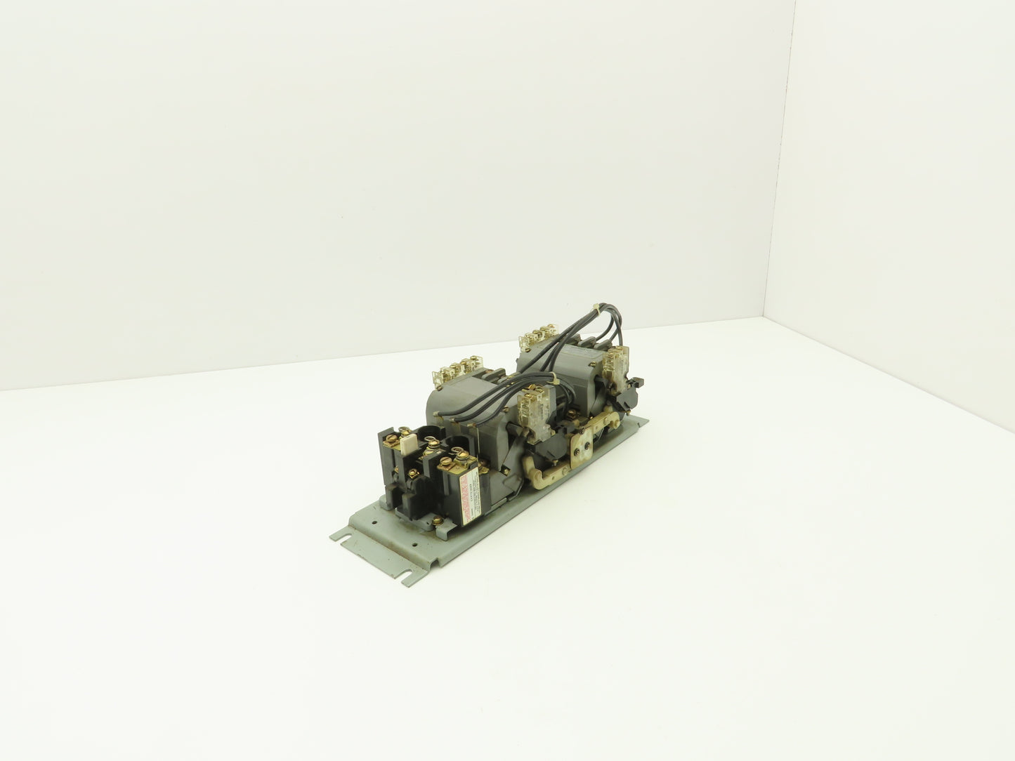 Furnas 22DP32A*E6 Reversing Motor Starter 10Hp Size 1 Max 27A 600 VAC Overload