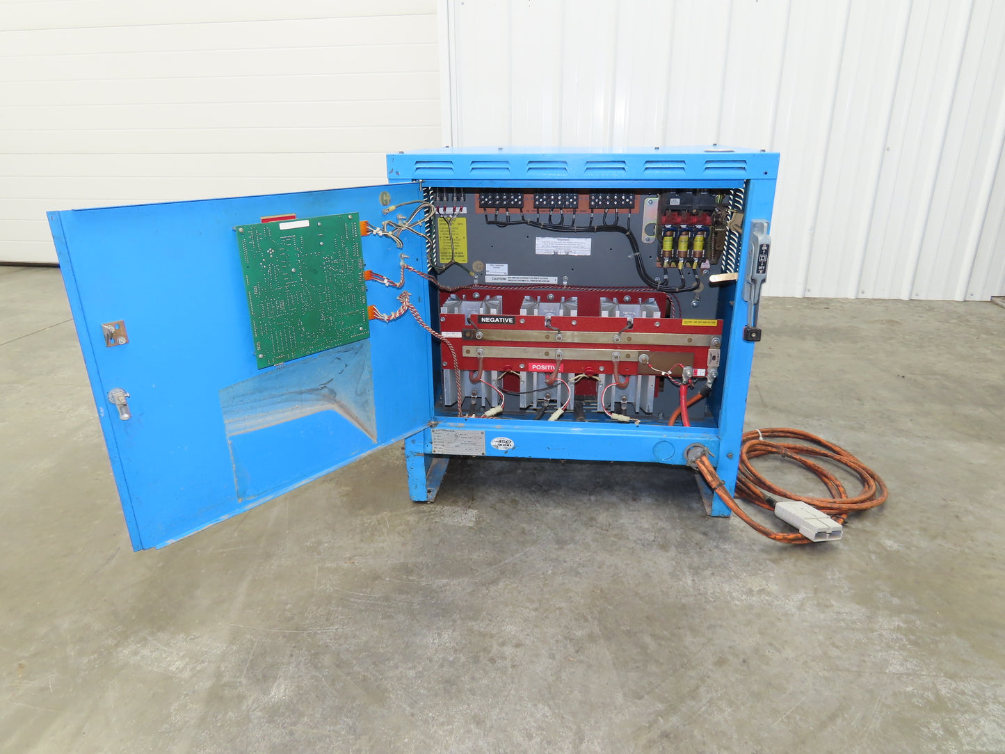 Exide D3E-12-550B Depth Forklift Battery Charger 24V 550Ah 88A 208/240/480V 3Ph