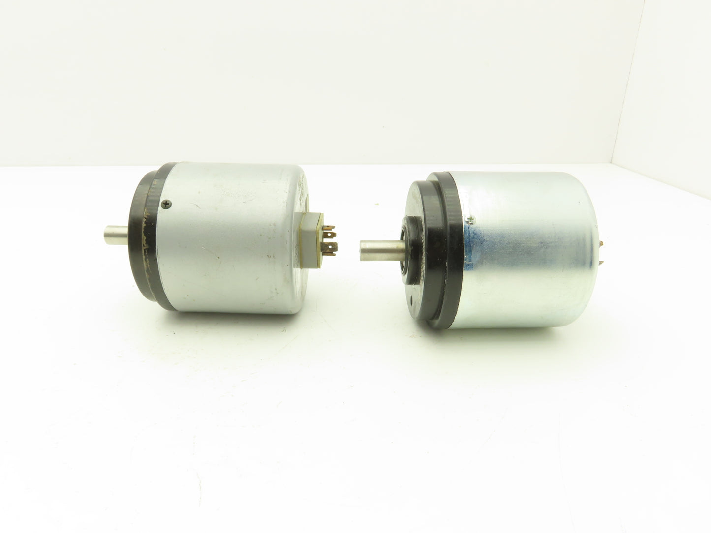 Hohner 3010 Series 30 Encoder 12-24VDC Din Connector Lot of 2