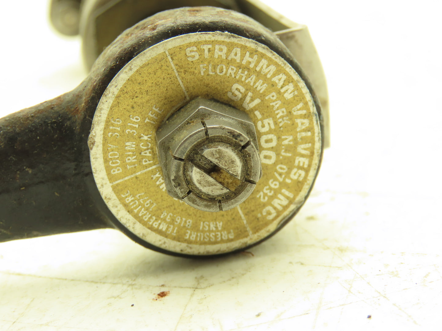 Strahman SV500 Sampling Valve 1/4"NPT Y-547-2 Upper Y-734 Lower 11/16"-18 Thread