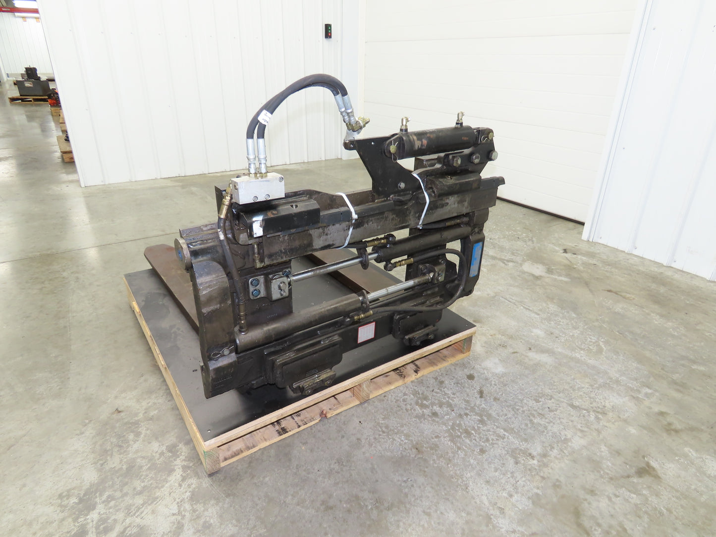 Cascade Forklift Class 3 SideShift Fork Positioner Attachment 10000lb 48" Forks