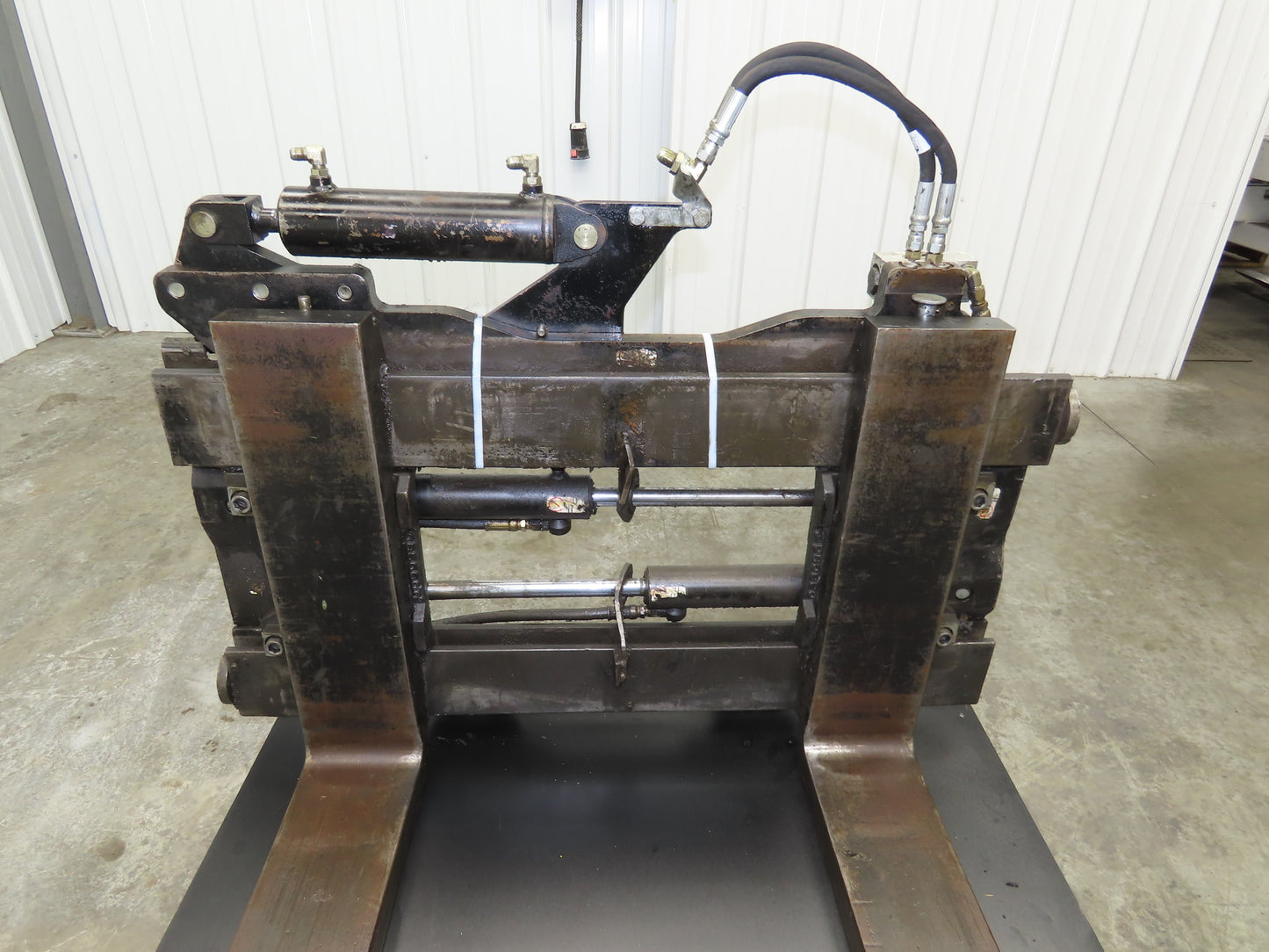 Cascade Forklift Class 3 SideShift Fork Positioner Attachment 10000lb 48" Forks