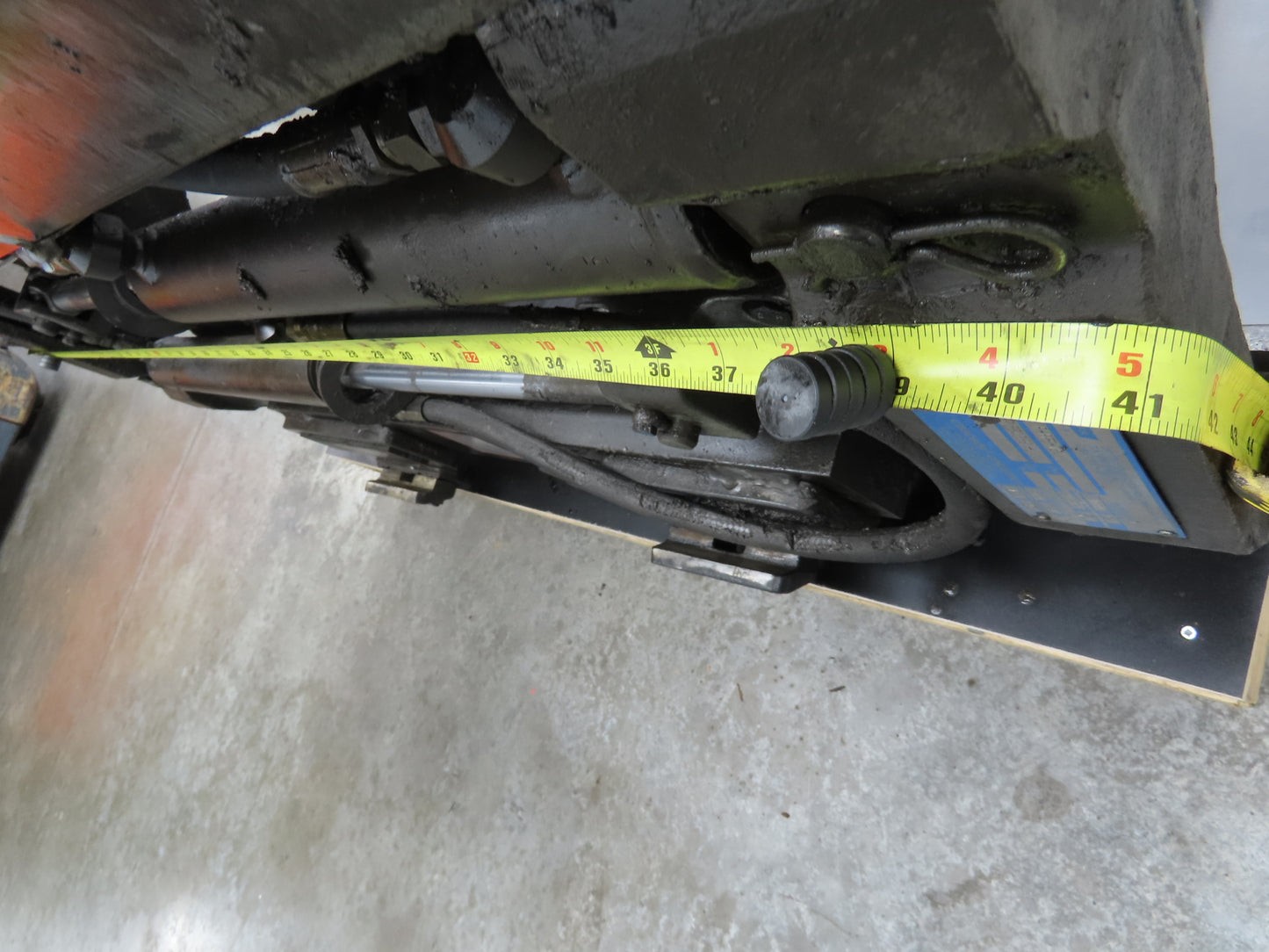 Cascade Forklift Class 3 SideShift Fork Positioner Attachment 10000lb 48" Forks