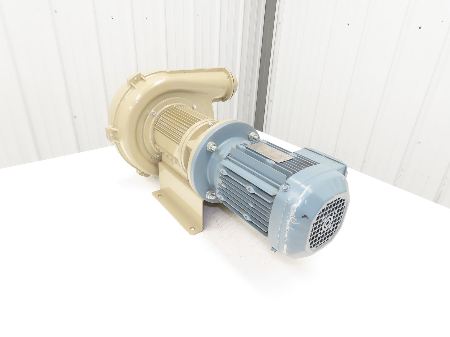 Showa Denki U75-H2-D00-M112 Centrifugal Blower Fan 332 CFM .75kw 230V 3PH 75mm