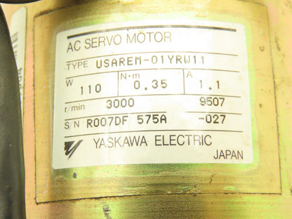 Yaskawa USAREM-01YRW11 AC Servo Motor 3000rpm 110W 1.1A 0.35Nm