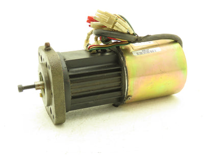 Yaskawa USAREM-01YRW11 AC Servo Motor 3000rpm 110W 1.1A 0.35Nm