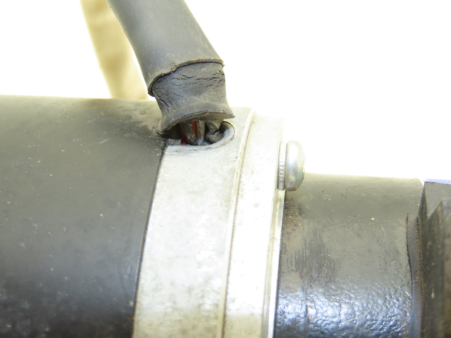 Pacific Scientific H33NREB-LSN-SS-02 AC Stepper Motor 6.3 VDC With Encoder