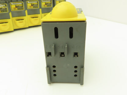 Bussman OPM-1038RC Optima Fuse Holder 30A 600V for Buss Class CC Fuse Lot of 24