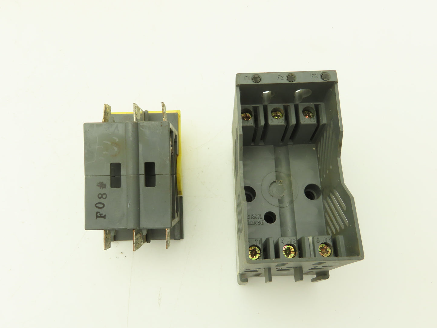 Bussman OPM-1038RC Optima Fuse Holder 30A 600V for Buss Class CC Fuse Lot of 24
