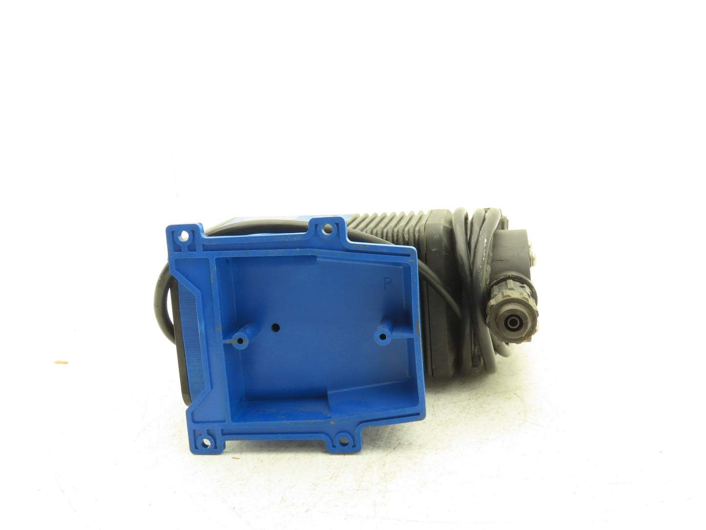 Pulsatron LB64SA-KTC1-XXX Metering Pump 30 GPD 4.73LPH 100PSI 115V Series A Plus