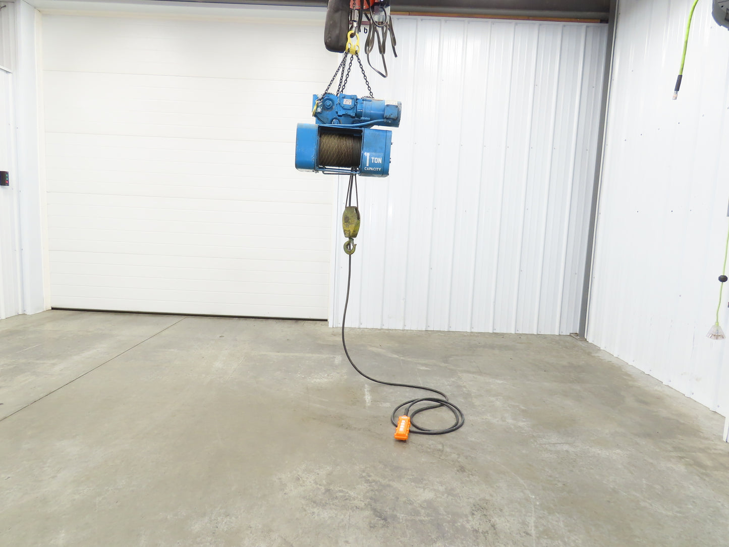 Shaw-Box 80L02025S16 Yale LiftTech Electric Cable Hoist 1 Ton 20' Lift 16FPM 3Ph