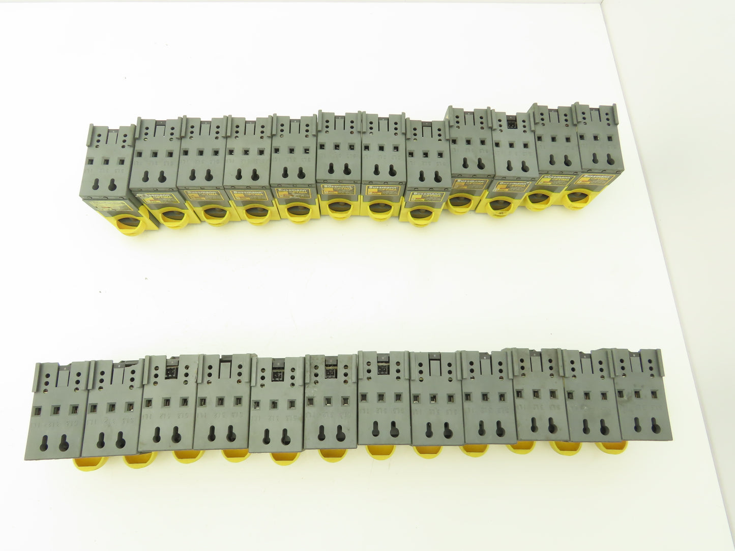 Bussman OPM-1038RC Optima Fuse Holder 30A 600V for Buss Class CC Fuse Lot of 24