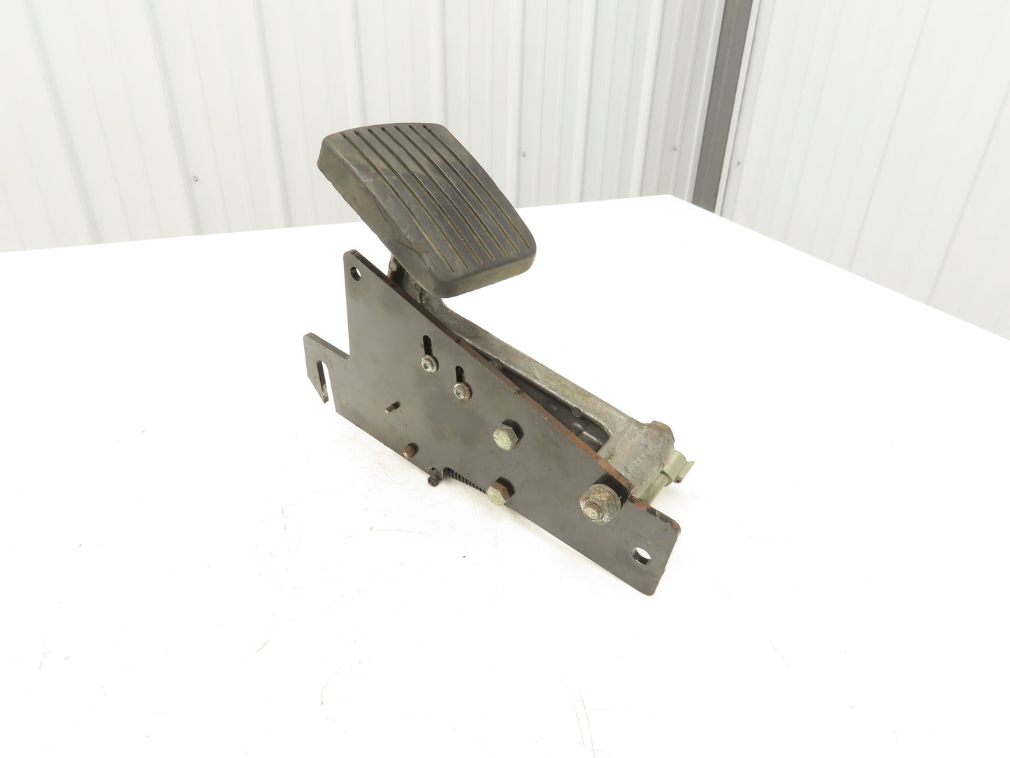 Hyster E60Z-33 Forklift Throttle Accelerator Pedal & Potentiometer