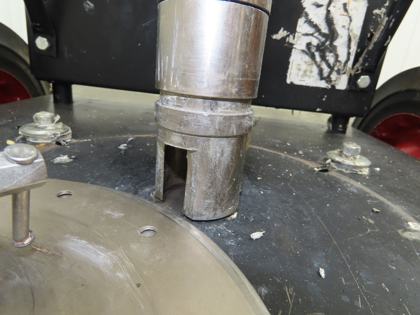 ARO 67120-P43 Pneumatic Extrusion Pump 6549 PSI 5 Gal Pail Lifter Unloader Cart