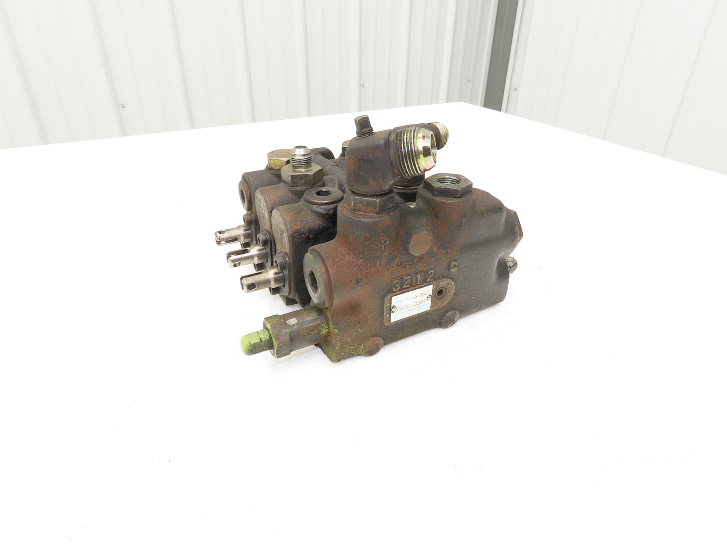 Shimadzu MSV04-3-7645 Hydraulic 3-Spool Forklift Mast Control Valve Off E60Z-33