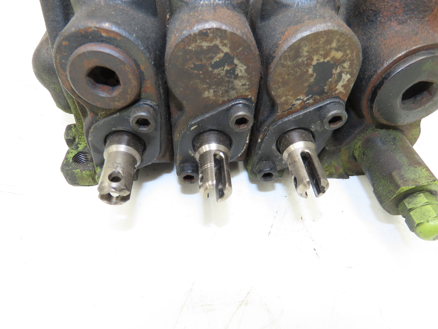 Shimadzu MSV04-3-7645 Hydraulic 3-Spool Forklift Mast Control Valve Off E60Z-33