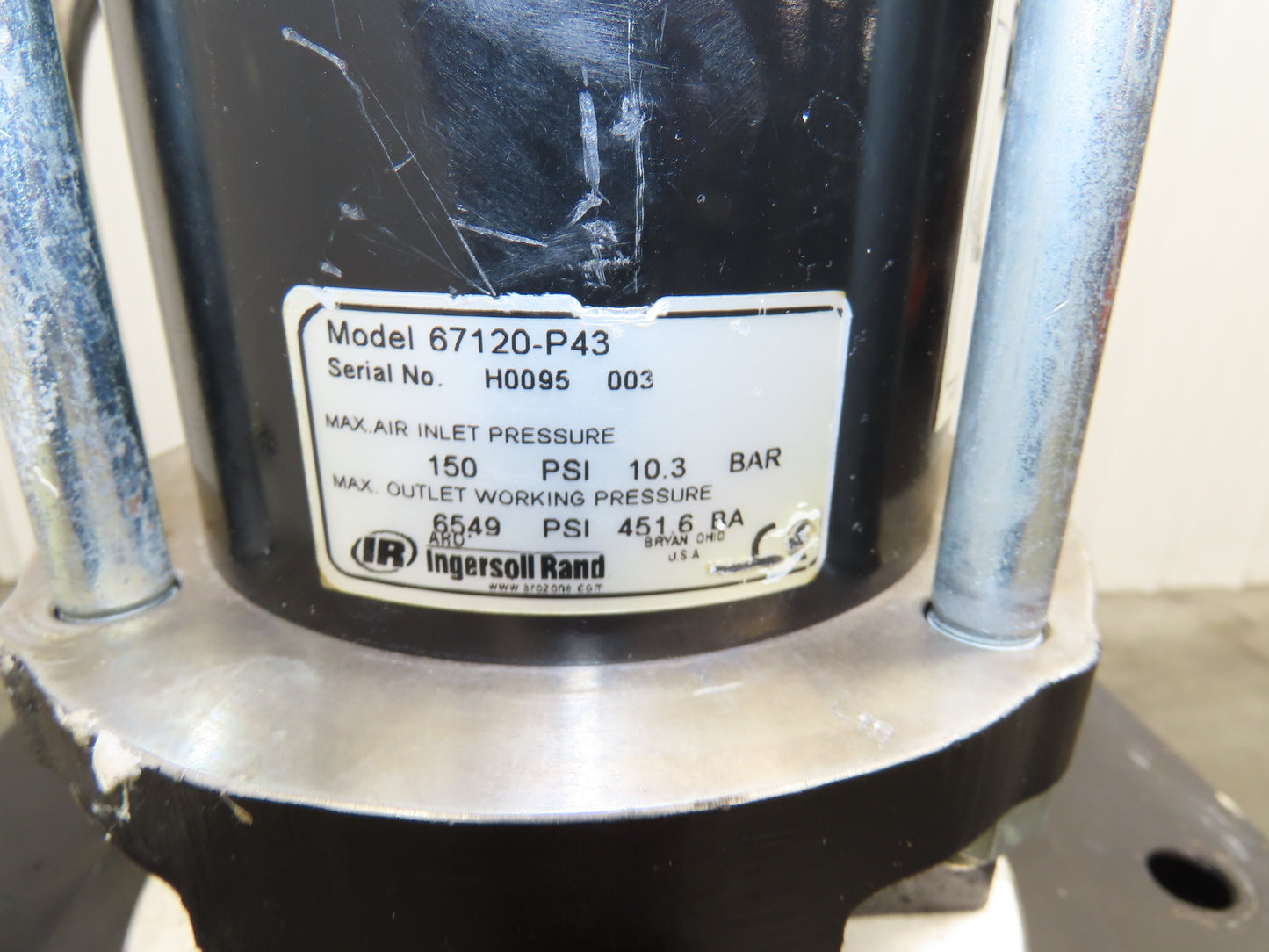 ARO 67120-P43 Pneumatic Extrusion Pump 6549 PSI 5 Gal Pail Lifter Unloader Cart