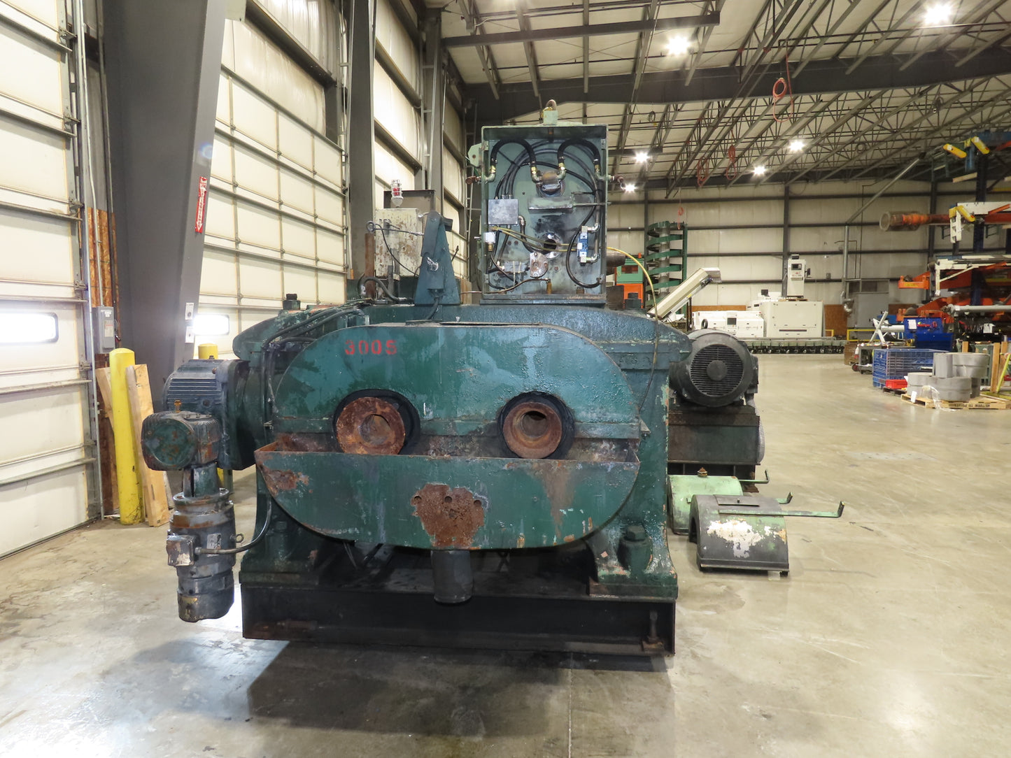 Eemco Rubber Mixing Roll Mill 22"x 60" Rollers 200Hp 3PH Control Panel