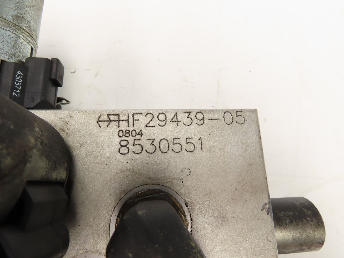 Hyster Hydraulic Manifold Block From E60Z-33 Forklift 8530551