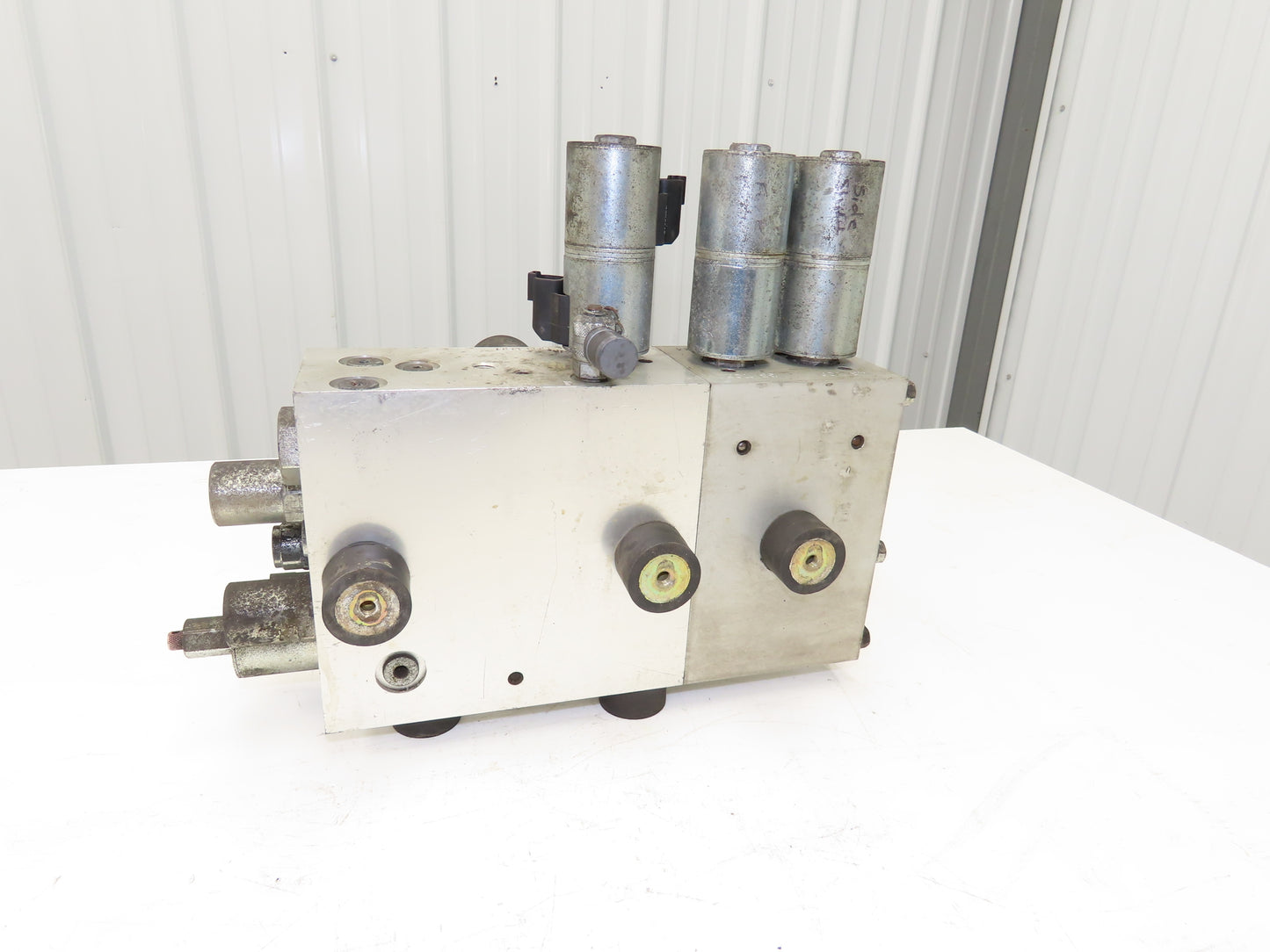 Hyster Hydraulic Manifold Block From E60Z-33 Forklift 8530551