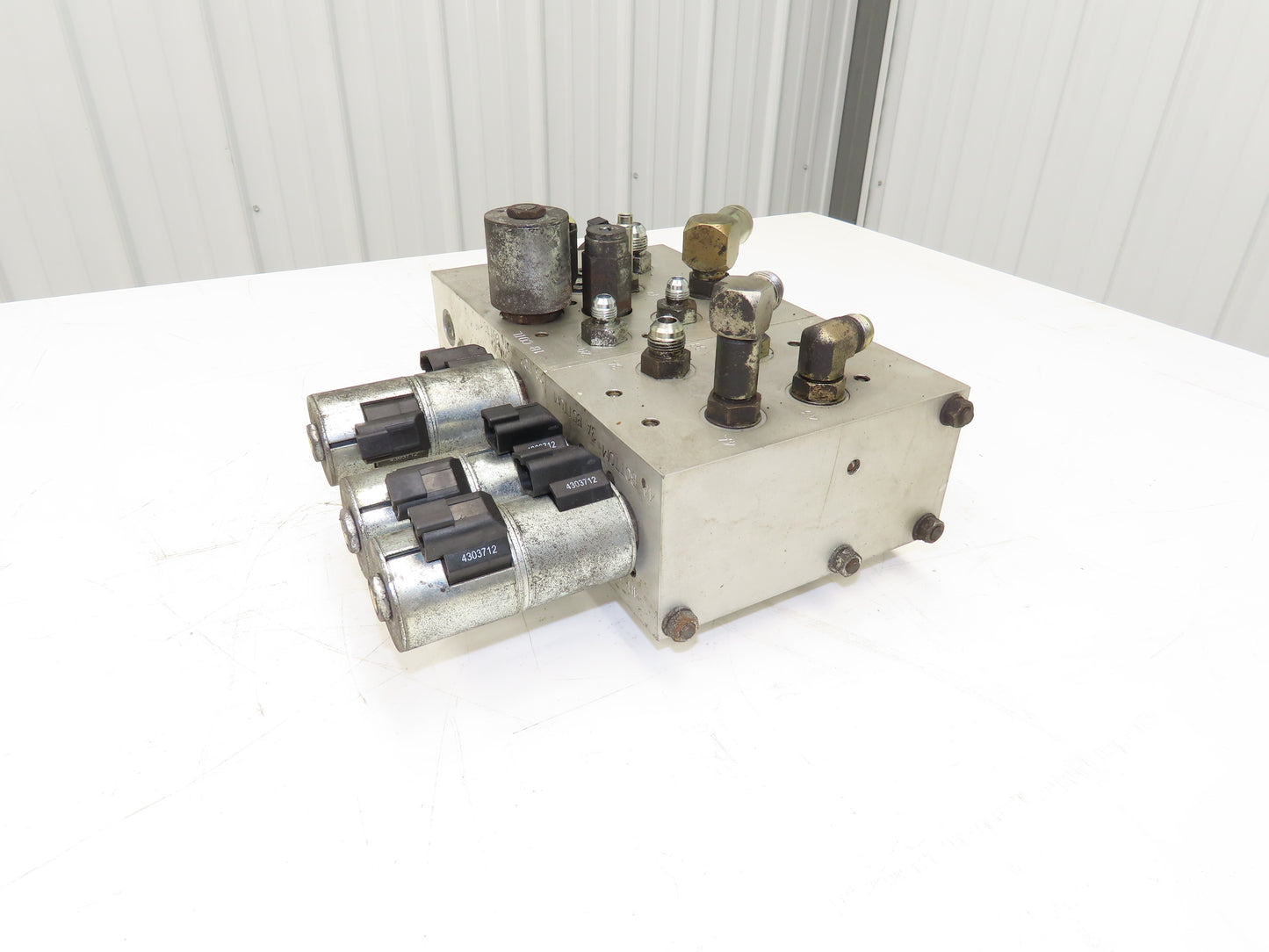 Hyster Hydraulic Manifold Block From E60Z-33 Forklift 8530551