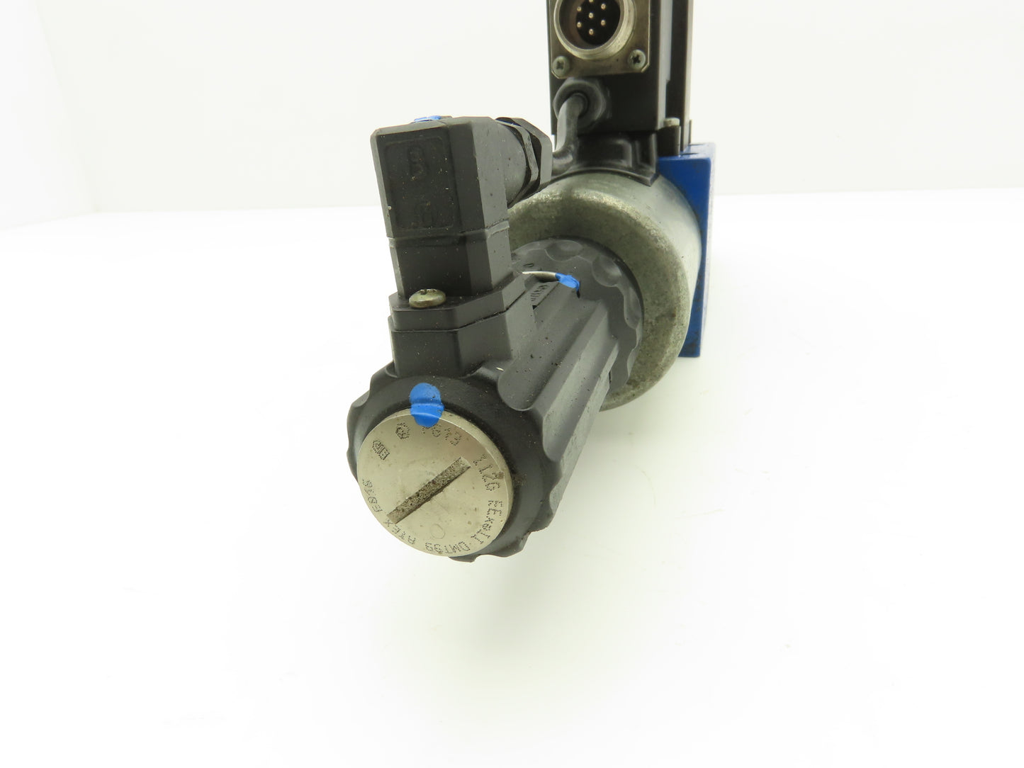 Rexroth 4WREE10W75-22/G24K31/A1V Proportional Directional Spool Valve 24VDC