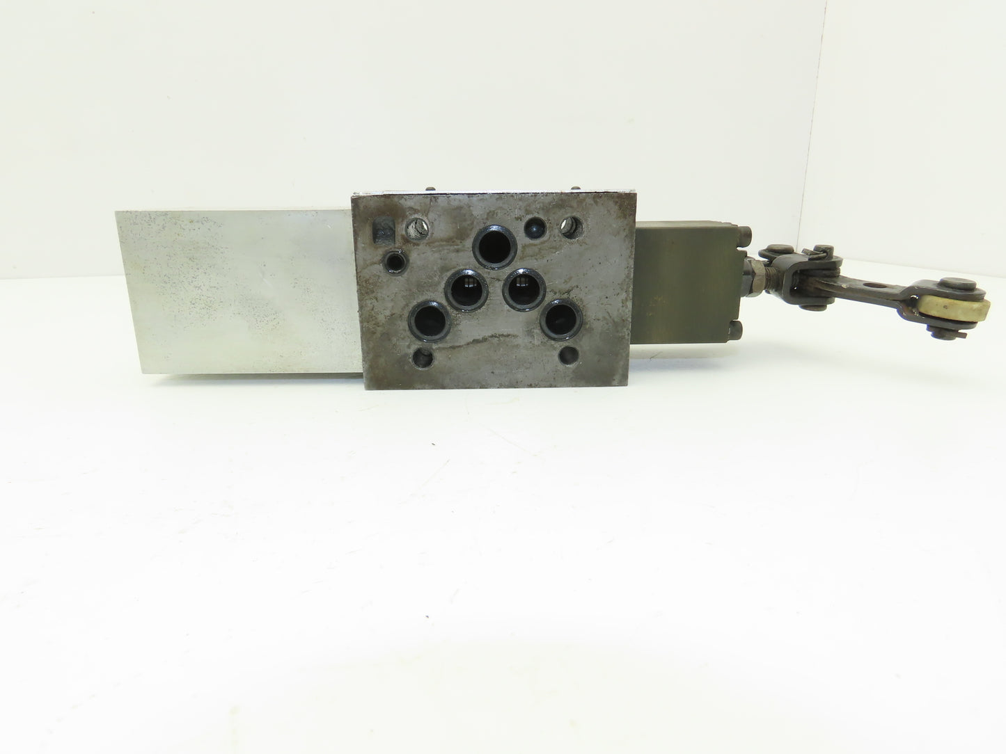 Vickers SDG20S4 012F 50 S553 Directional Control Solenoid Valve Spring Lever